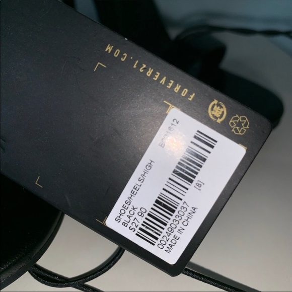 NWT Forever 21 Gold Strap Heels - Picture 8 of 8